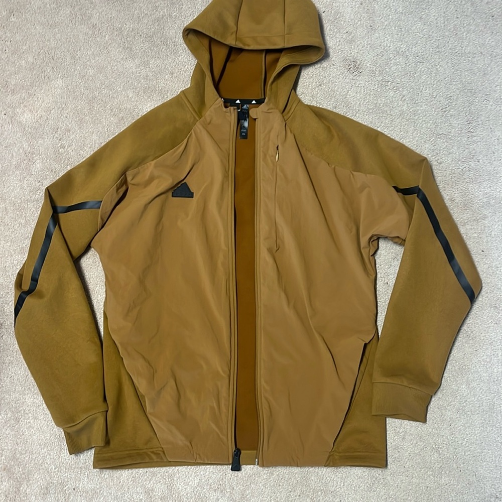 Adidas Designed 4 Game Day athletic hoodie, size M, Bronze